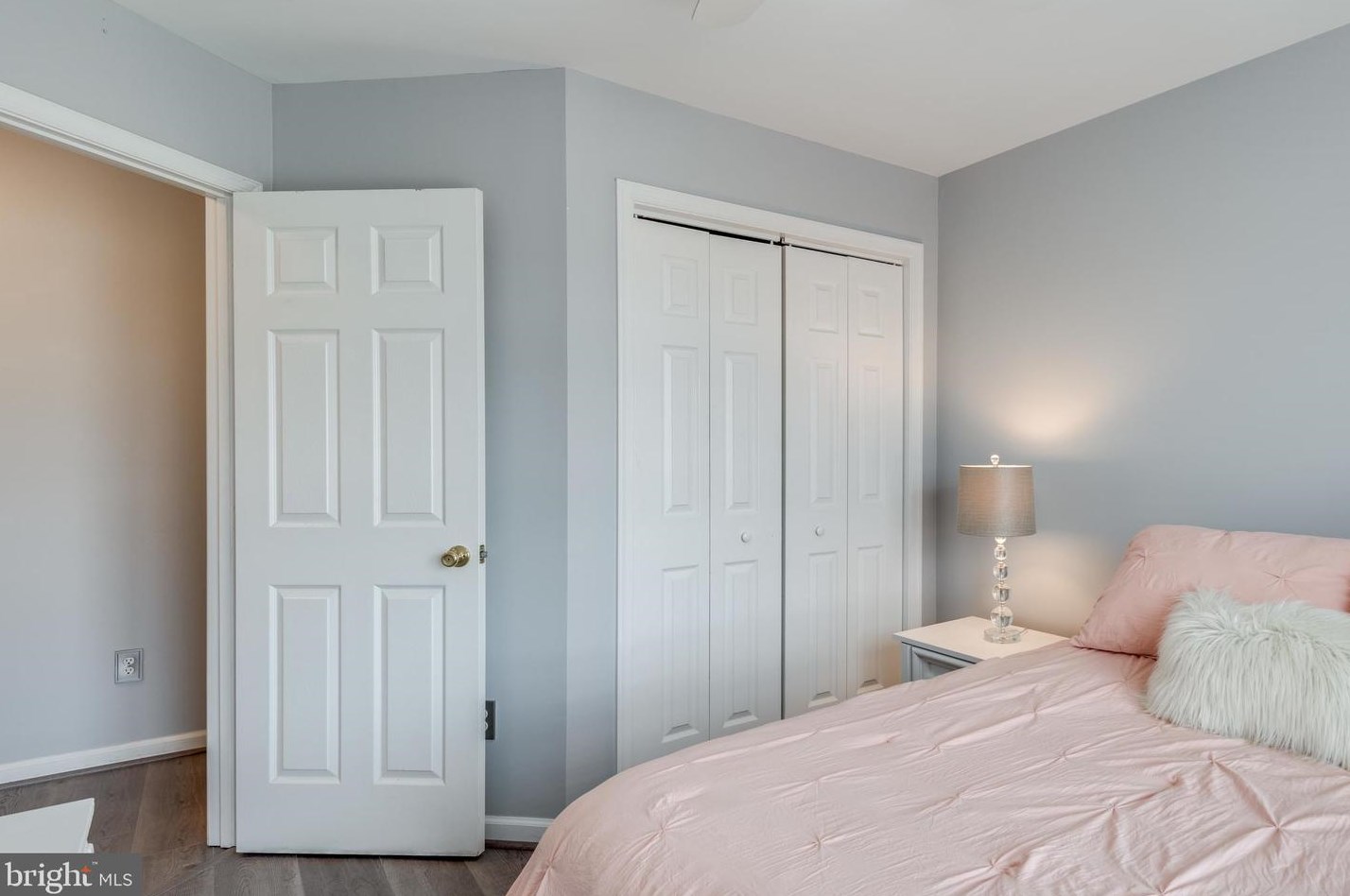 43476 Greenwich Sq, Ashburn VA  20147-4552 exterior