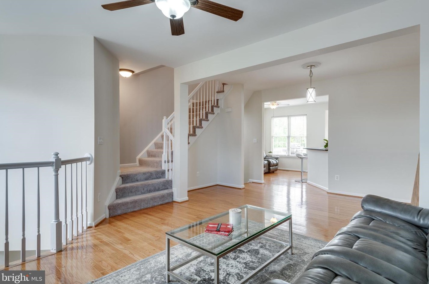 43476 Greenwich Sq, Ashburn VA  20147-4552 exterior
