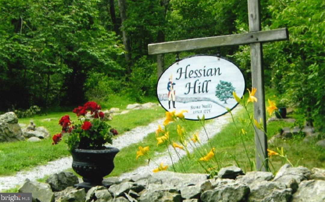 17914 Raven Rocks Rd, Mount Weather, VA 20135-1758