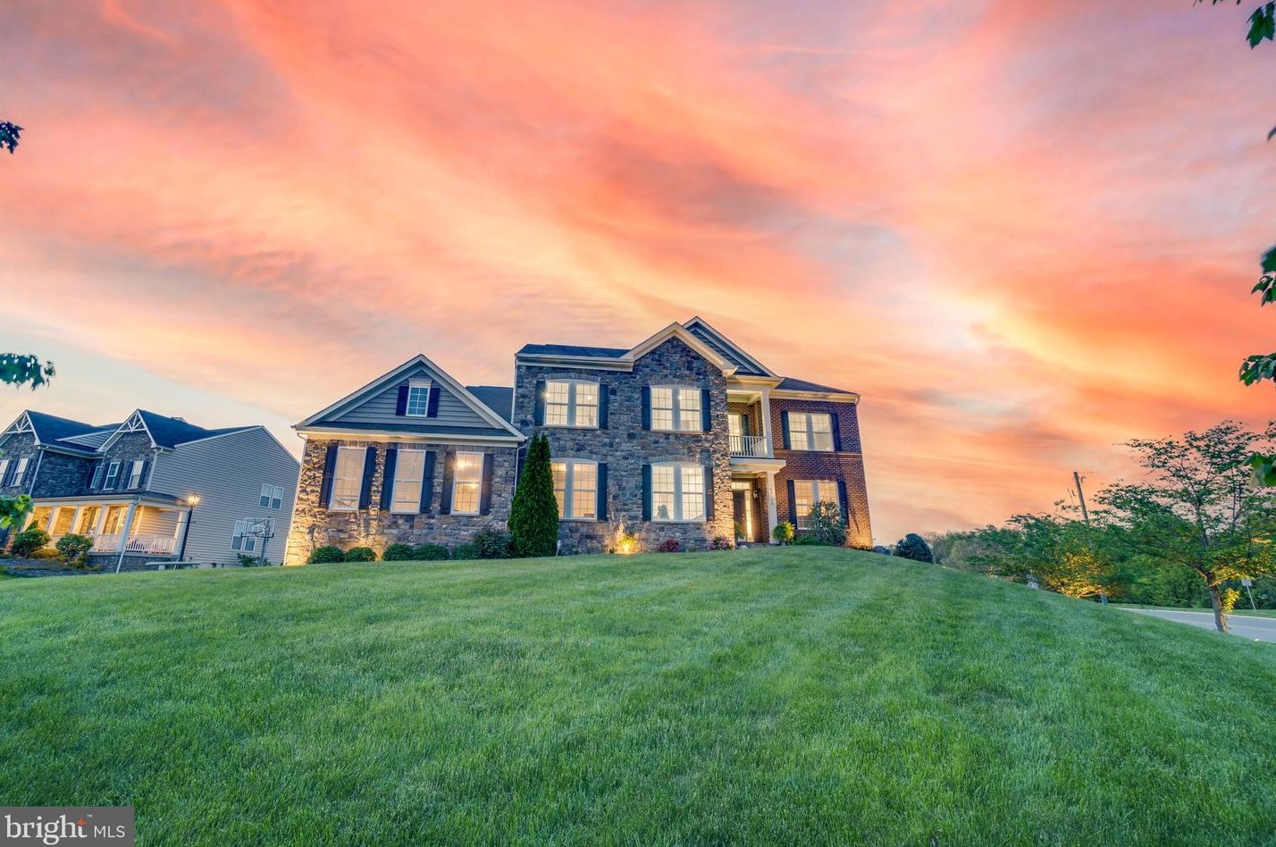 42838 Dobson Ct, Ashburn, VA 20148-4155
