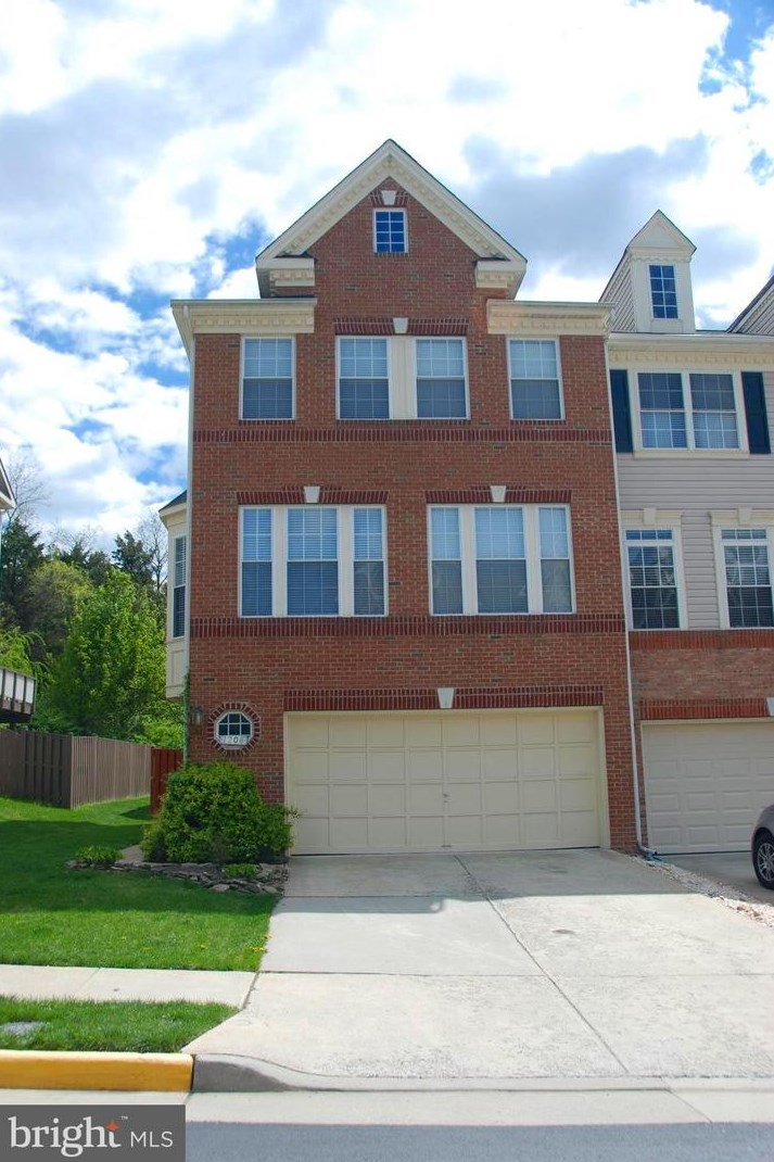 1208 Cambria Ter Ne, Leesburg, VA 20176