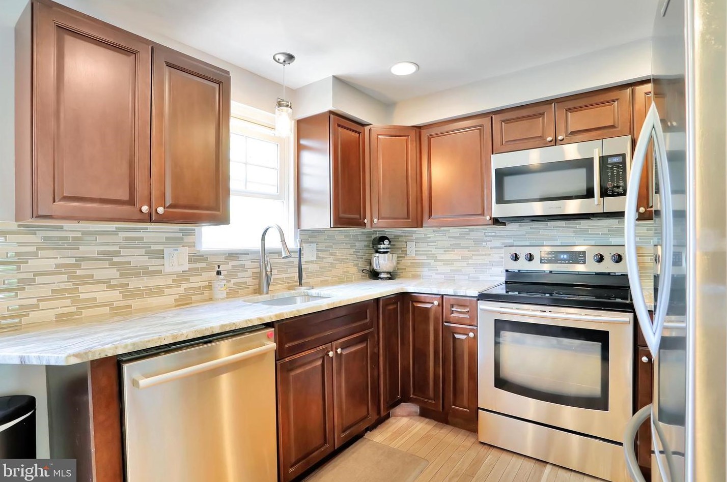 30 Bickel Ct, Dulles VA  20165-5721 exterior