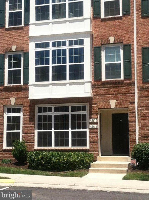 42668 Hollyhock Ter #12g, Ashburn, VA 20148