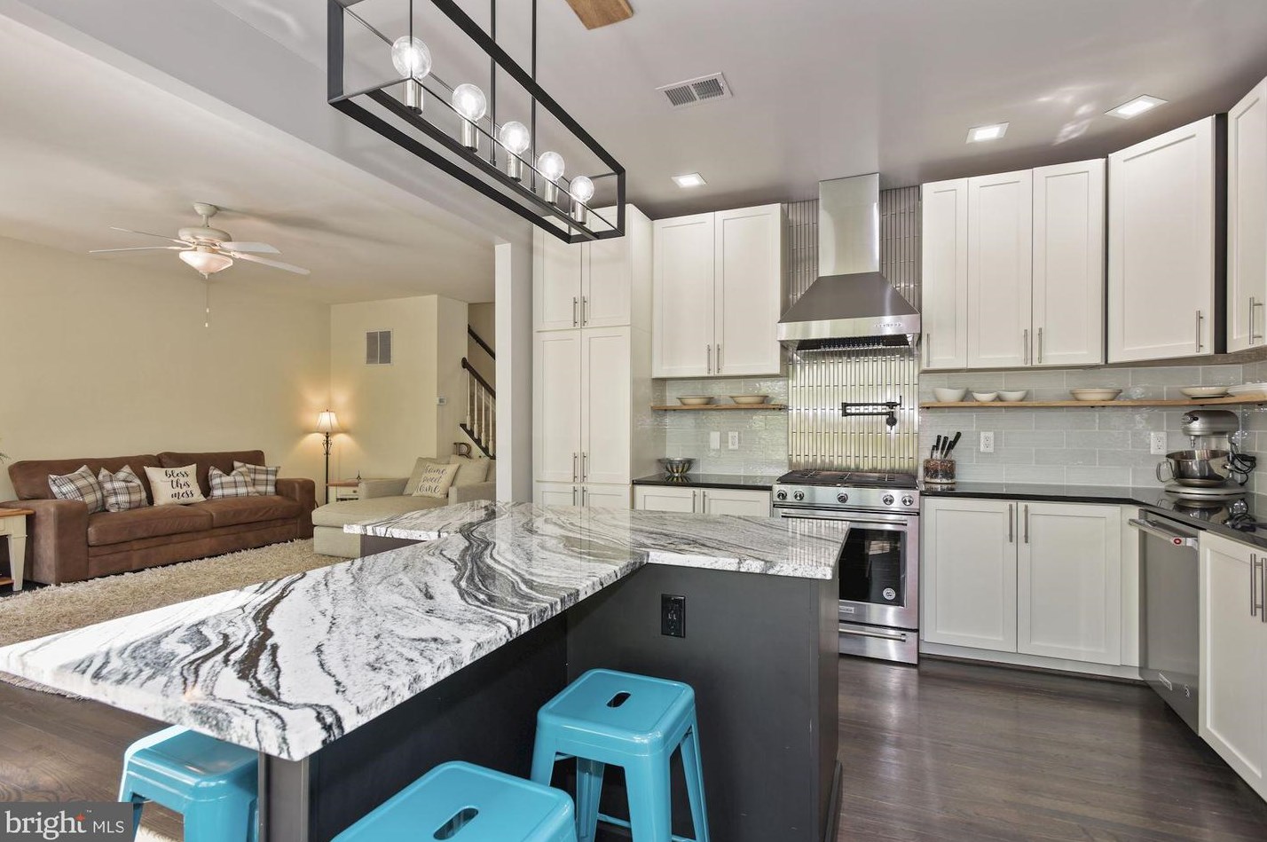 43573 Dunhill Cup Sq, Ashburn, VA 20147-4109