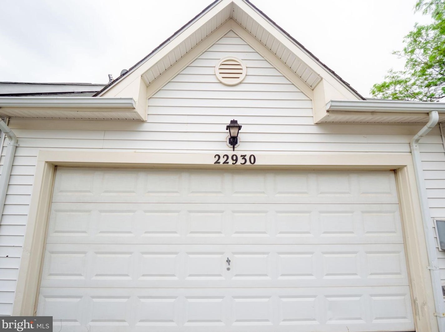 22930 Fleet Ter, Dulles, VA 20166-9484