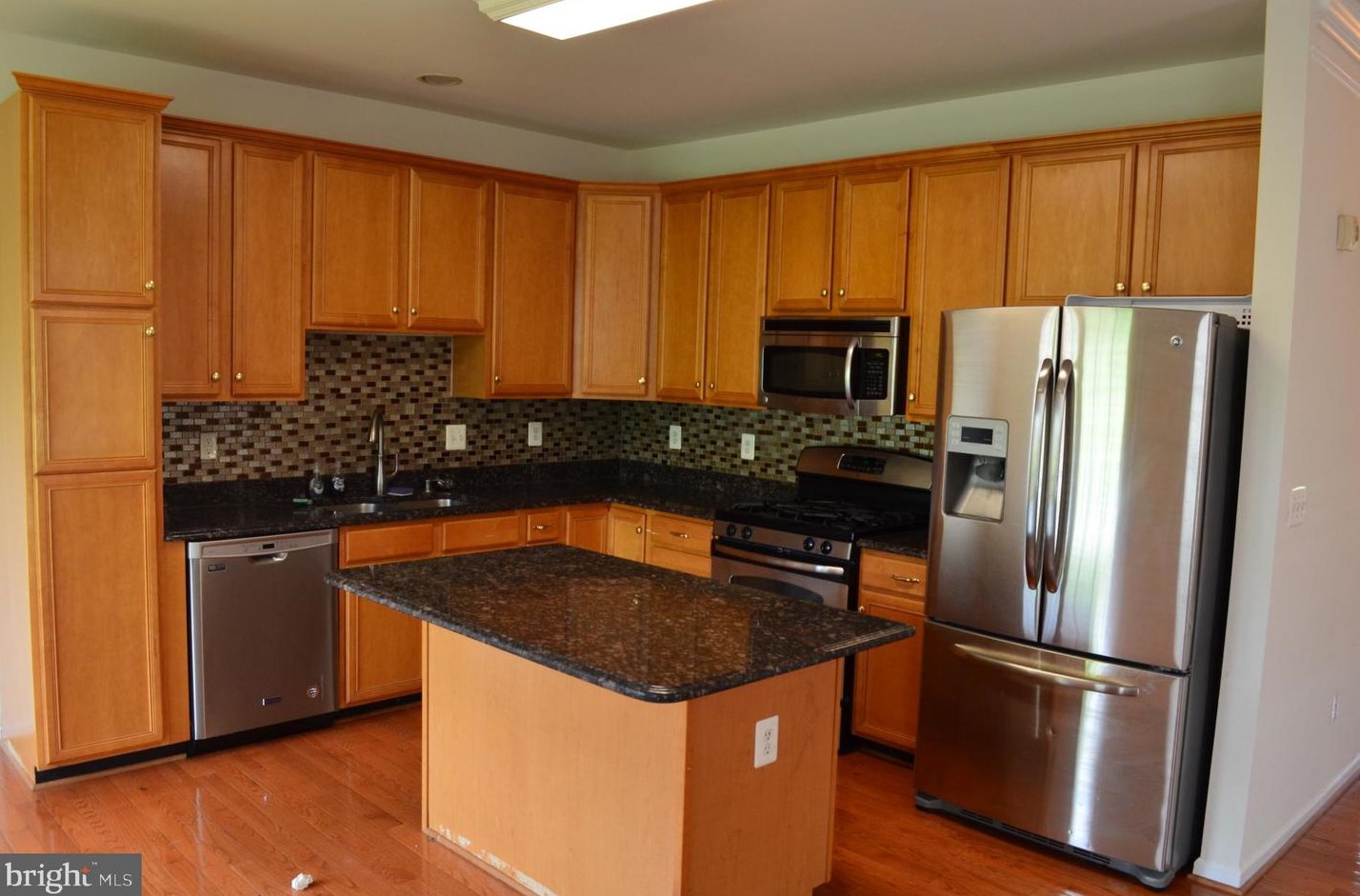 25508 Crossfield Dr, Fairfax, VA 20152