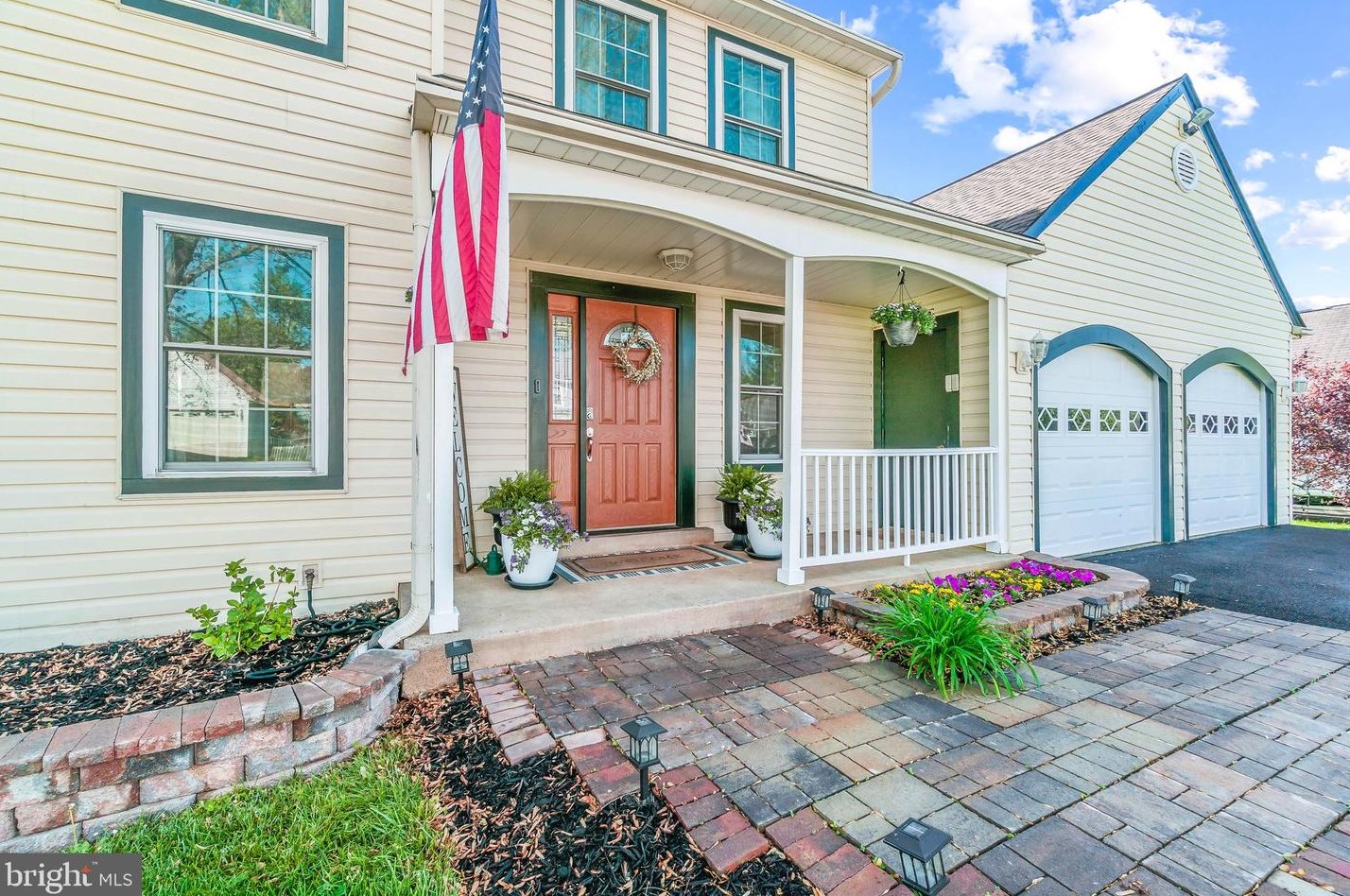 316 Silver Ridge Dr, Dulles, VA 20164-1350