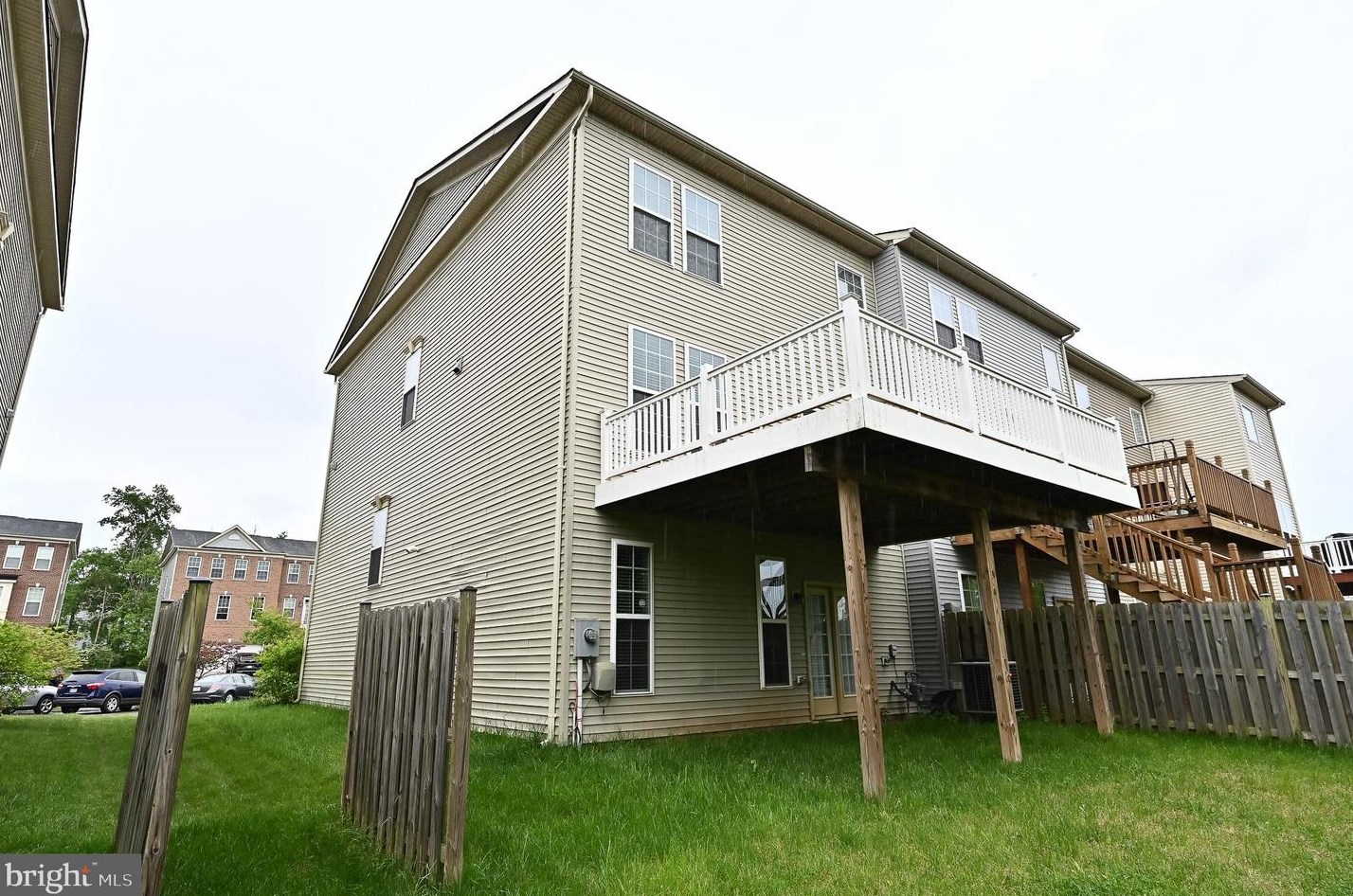 21731 Loganberry Ter, Ashburn, VA 20148-3639