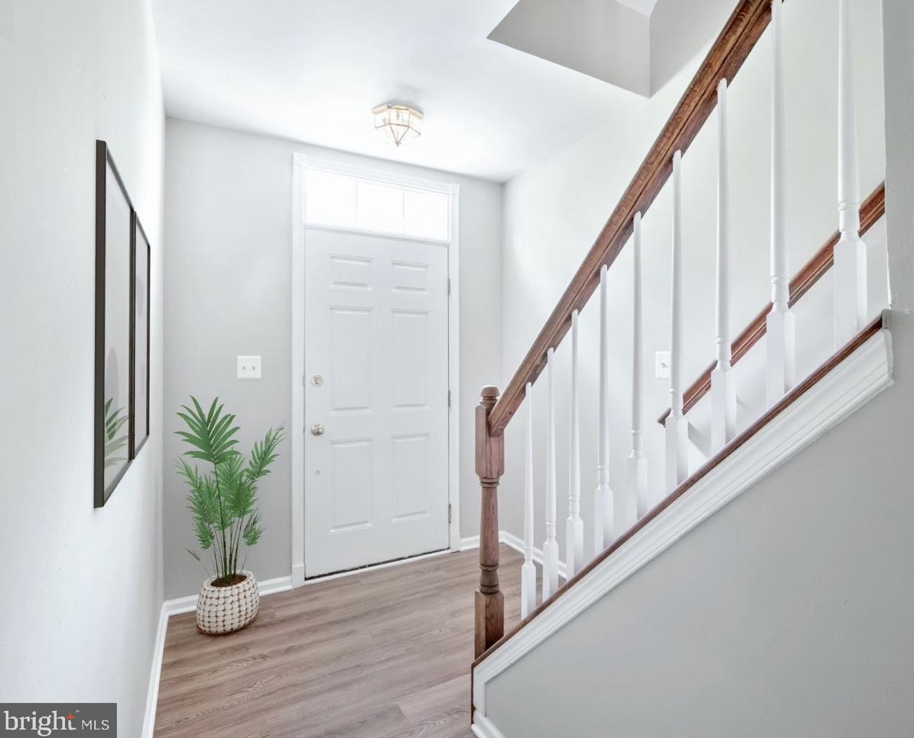 25337 Crossfield Dr, Fairfax, VA 20152-6647