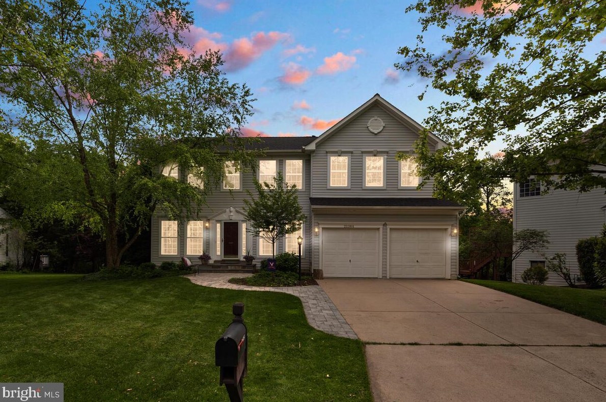 21364 Chickacoan Trail Dr, Ashburn, VA 20148-4035