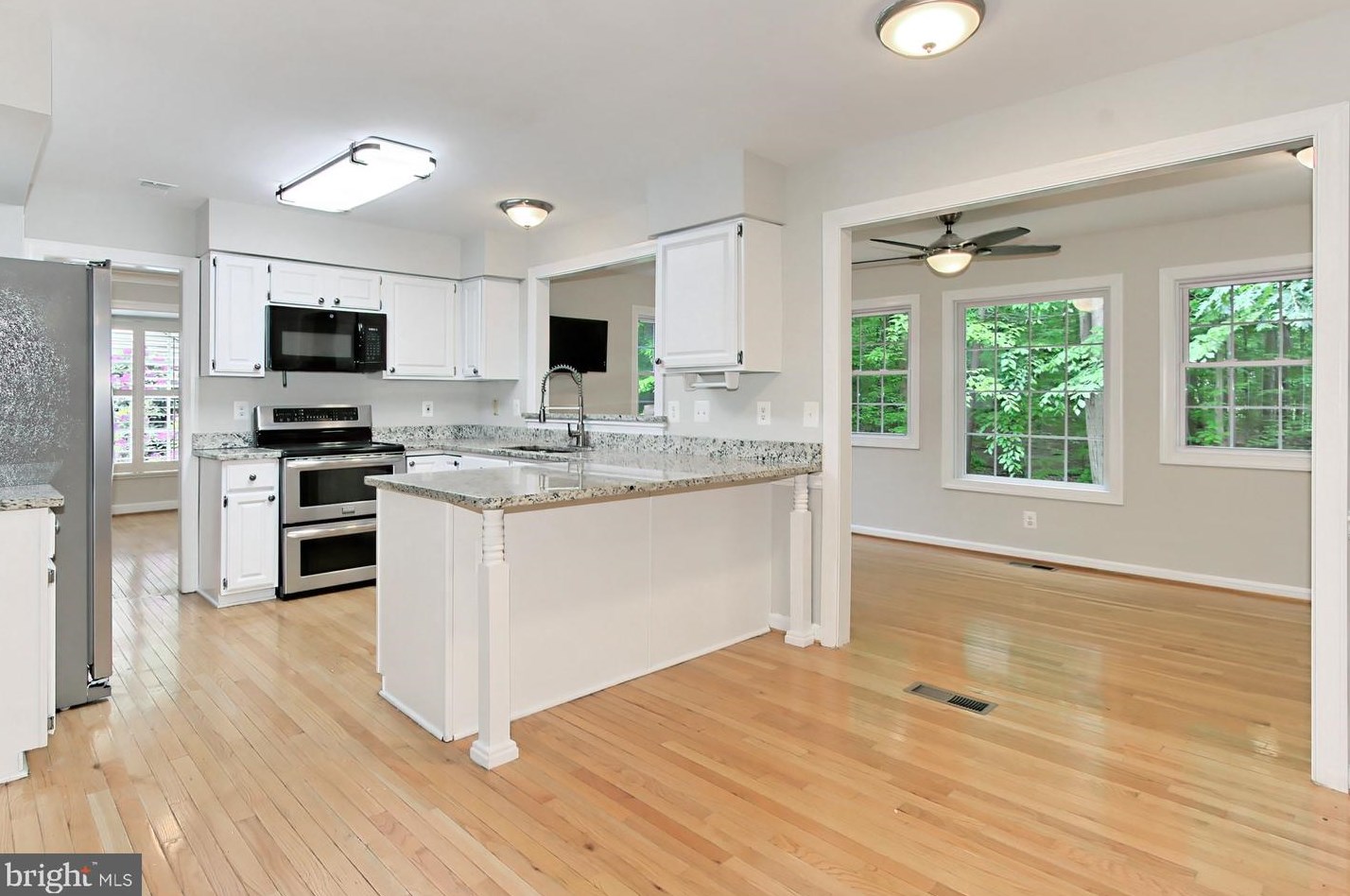 20816 Waterbeach Pl, Dulles, VA 20165-7407