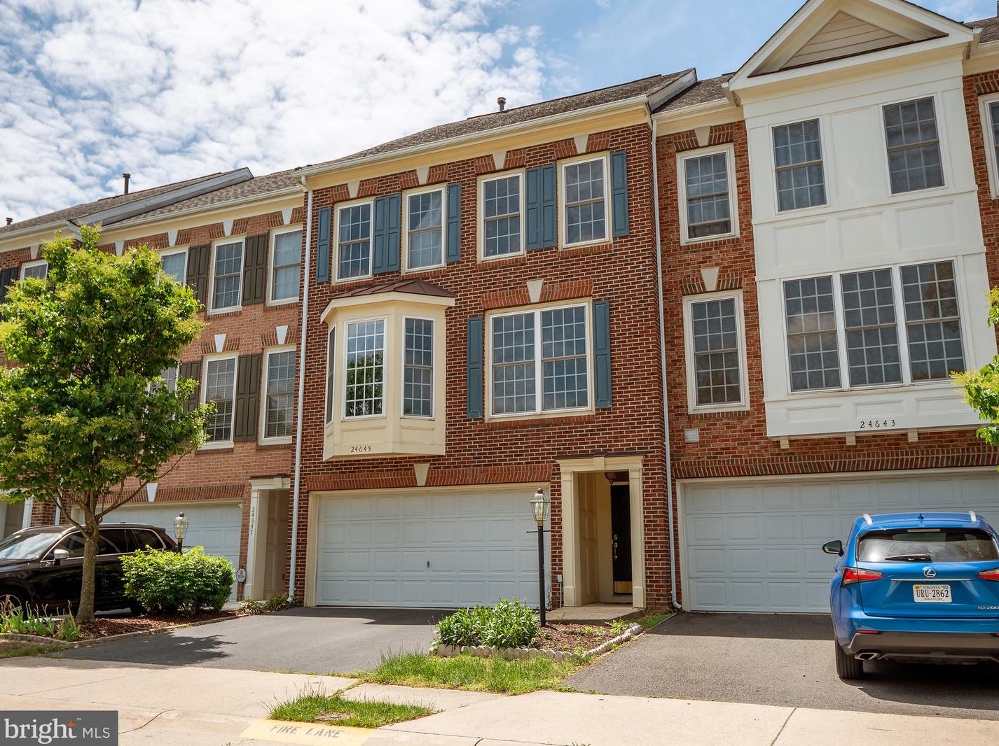 24645 Clock Tower Sq, Stone Ridge, VA 20105-2971