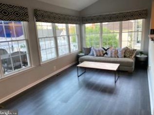 43272 Augustine Pl, Ashburn, VA 20147-5237