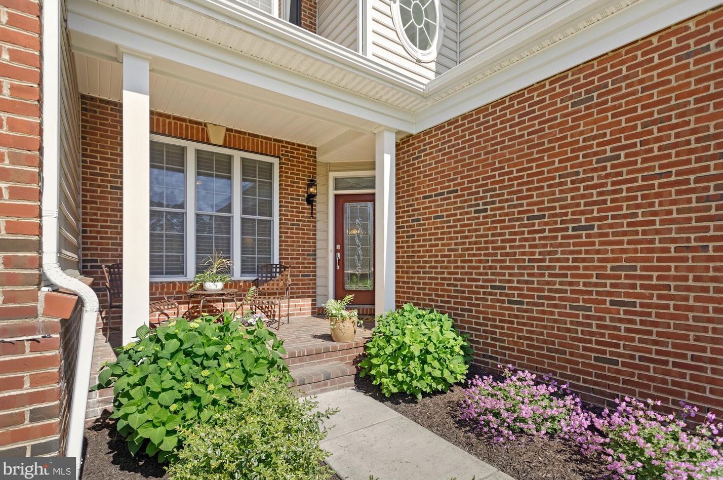 23001 Weybridge Sq, Ashburn, VA 20148-7029
