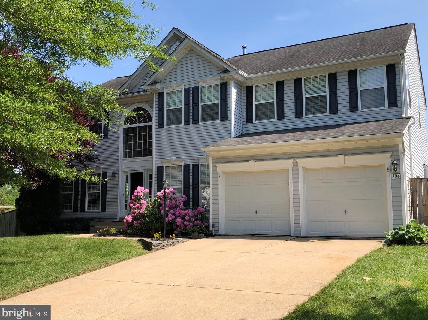 304 Locust Grove Dr, Purcellville, VA 20132