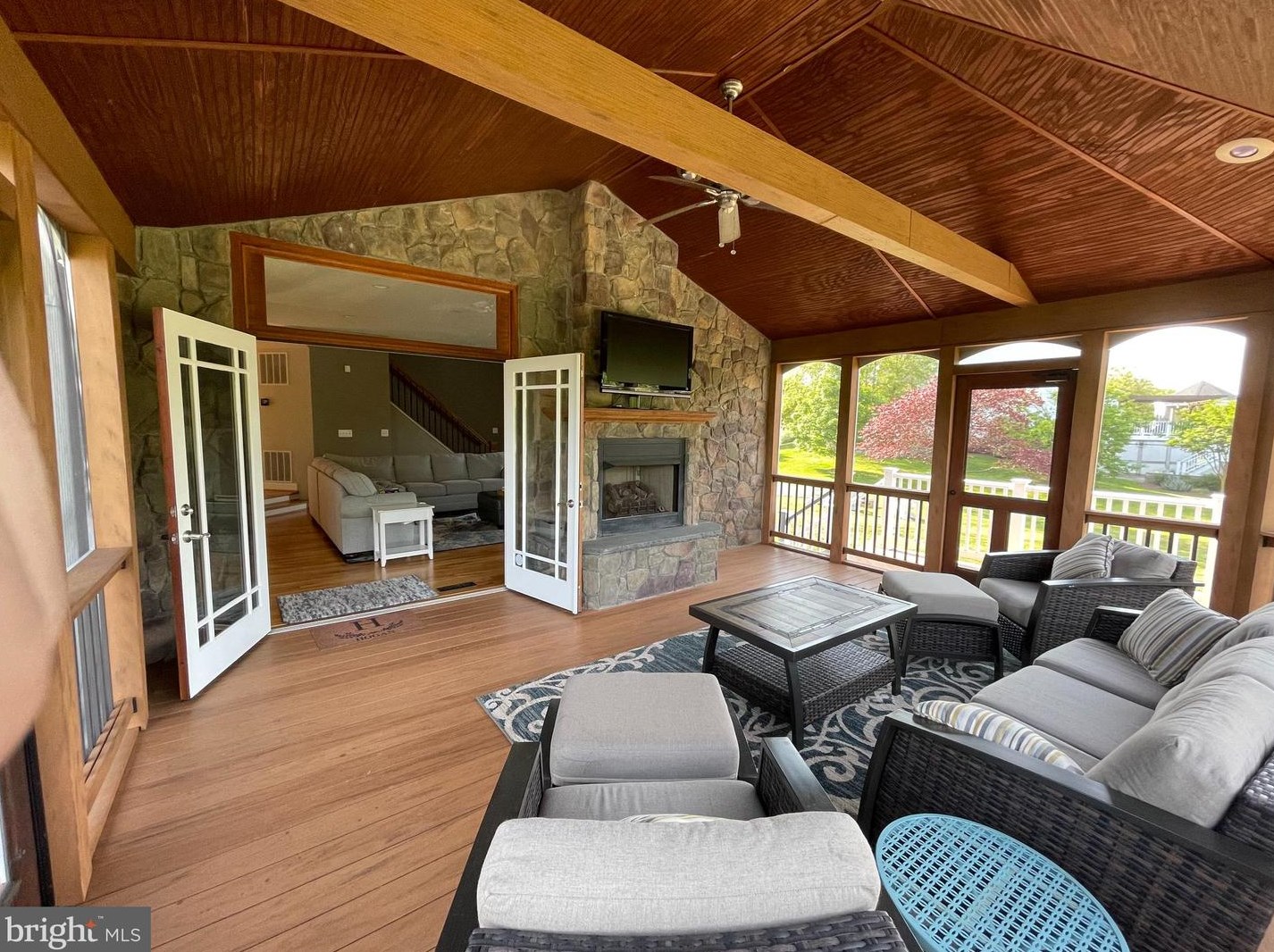 44293 Lord Fairfax Pl, Ashburn, VA 20147-6021
