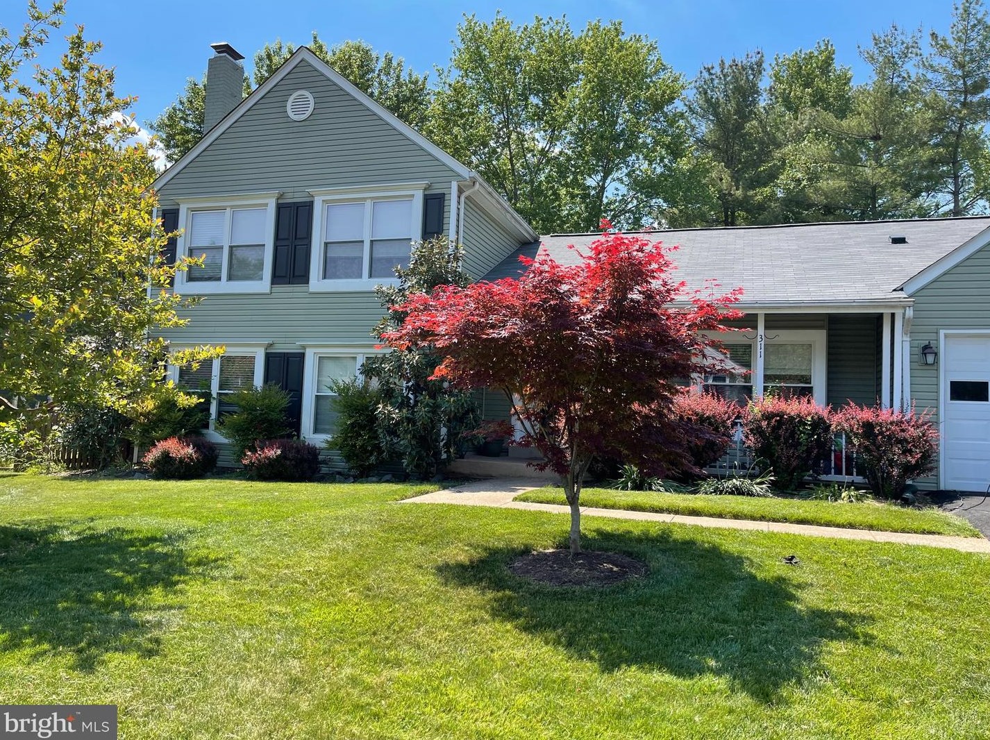 311 Silver Ridge Dr, Dulles, VA 20164-1352
