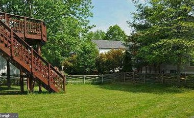 18 Dudley Ct, Dulles, VA 20165