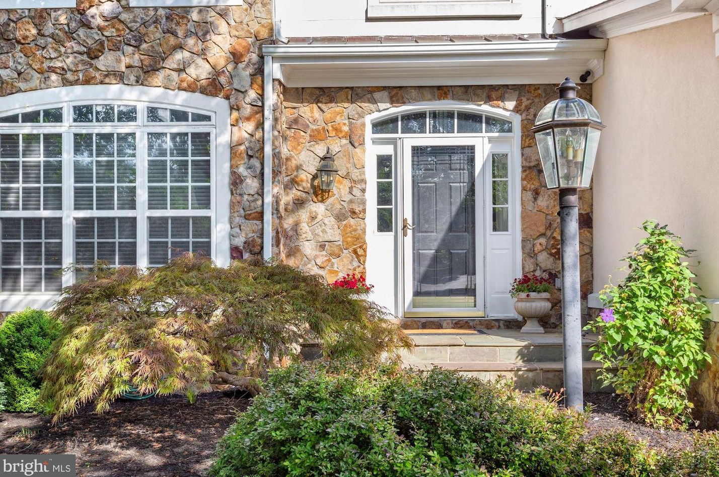 20432 Tappahannock Pl, Dulles, VA 20165-4786