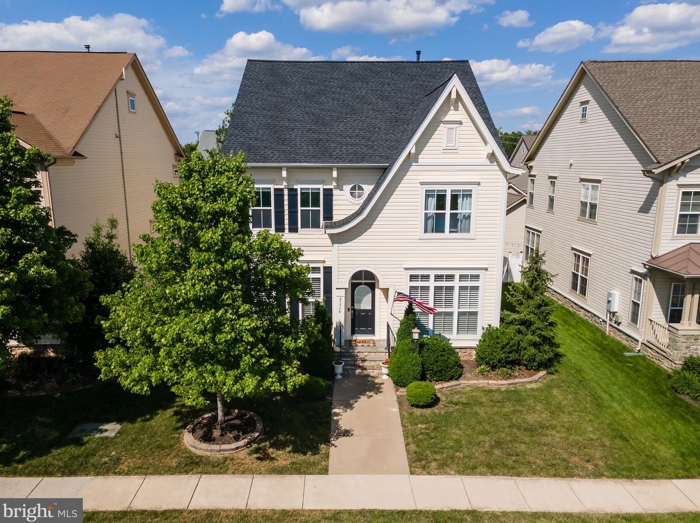 23364 Gardenwalk Dr, Ashburn, VA 20148-7290