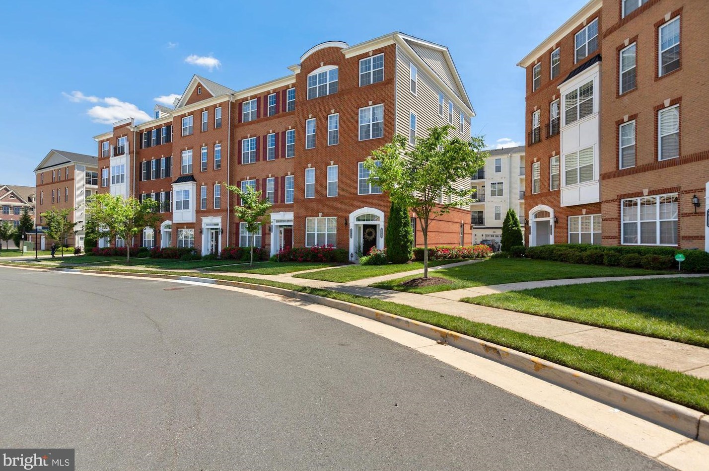 23792 Hopewell Manor Ter, Ashburn, VA 20148-7421