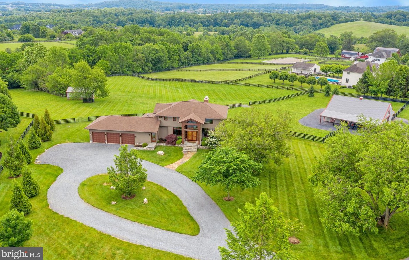 15724 Trapshire Ct, Waterford, VA 20197-1002