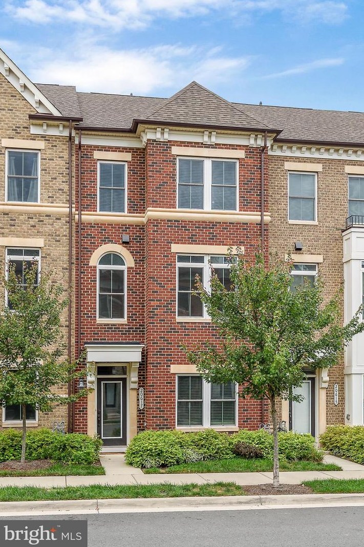 20617 Duxbury Ter, Ashburn, VA 20147-3251