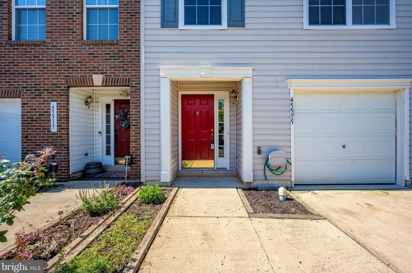 45515 Lakemont Sq, Dulles, VA 20165-6535