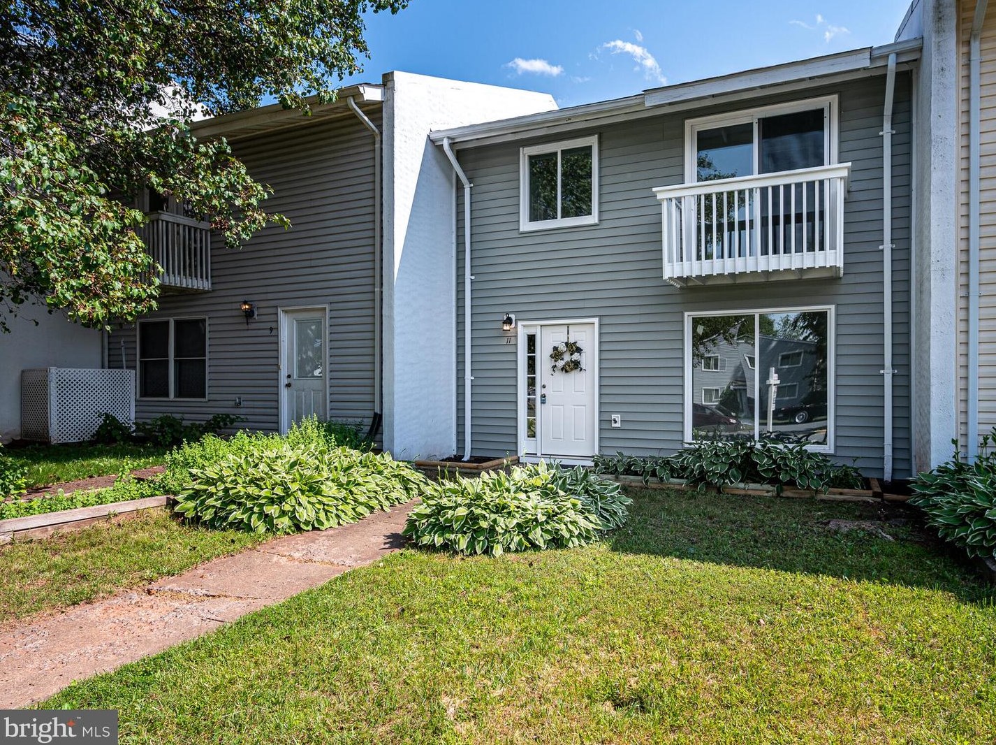 11 Carolina Ct, Dulles, VA 20164-1729