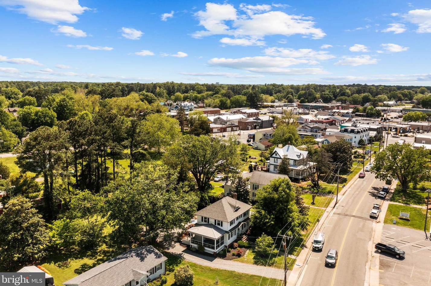 74 E Church St, Kilmarnock, VA 22482