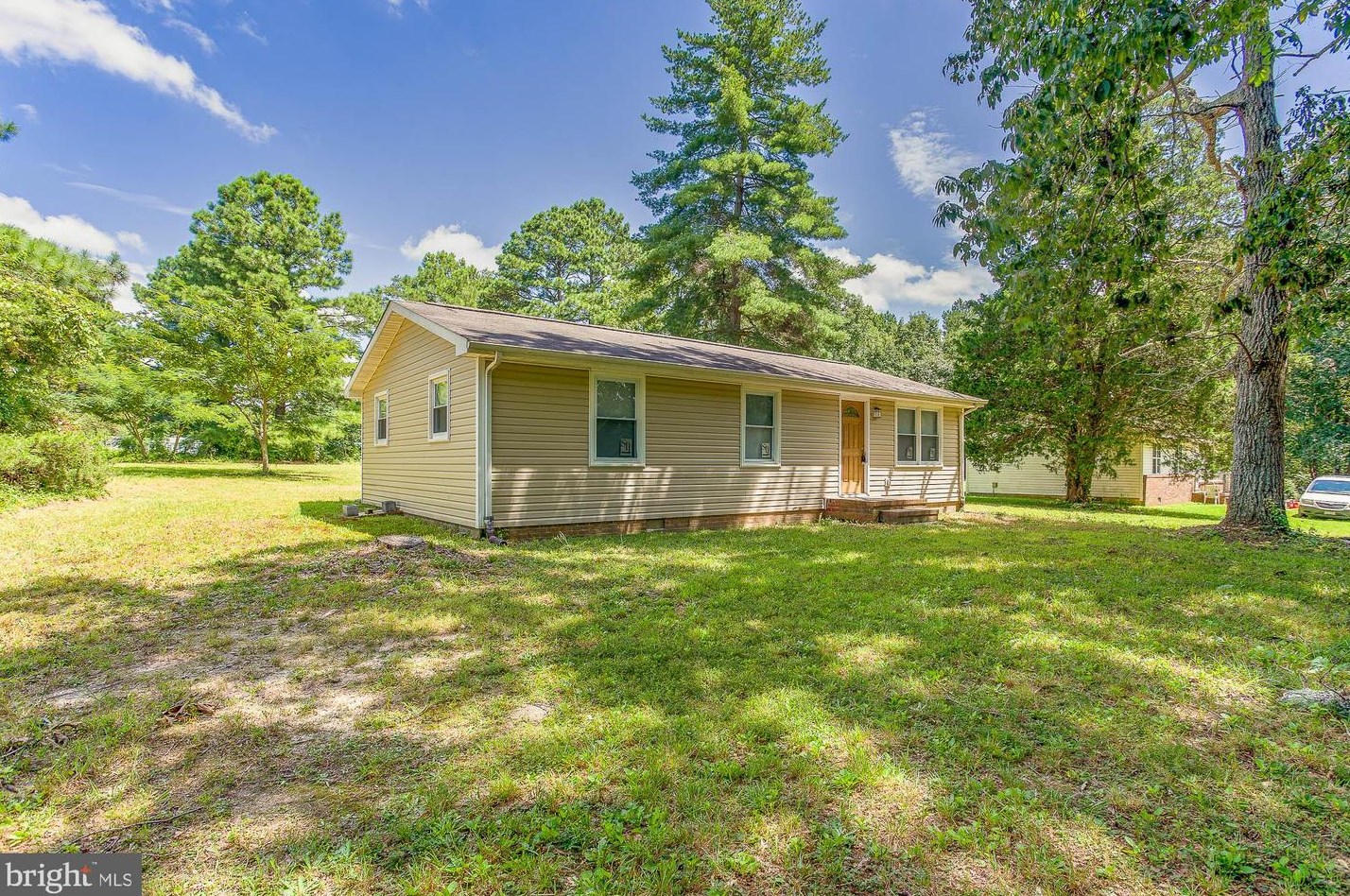 428 Lancaster Creek Dr, Lancaster, VA 22503-4103