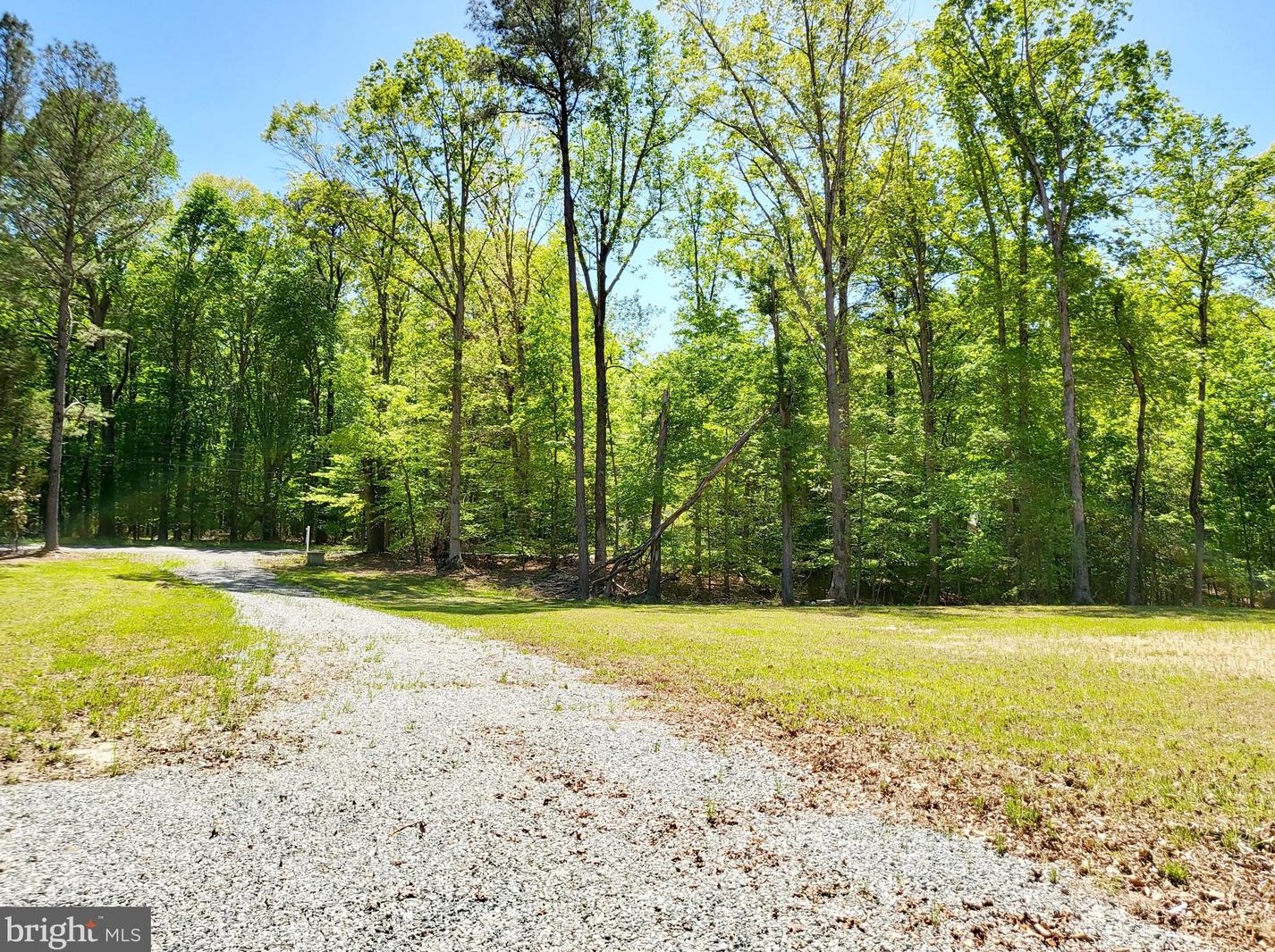 1768 Taylors Creek Rd, Weems, VA 22576