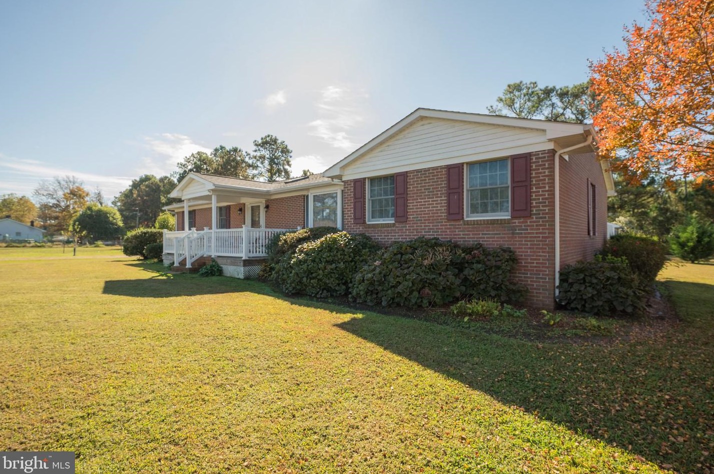 36 Sunnybrook Ln, Lancaster, VA 22503