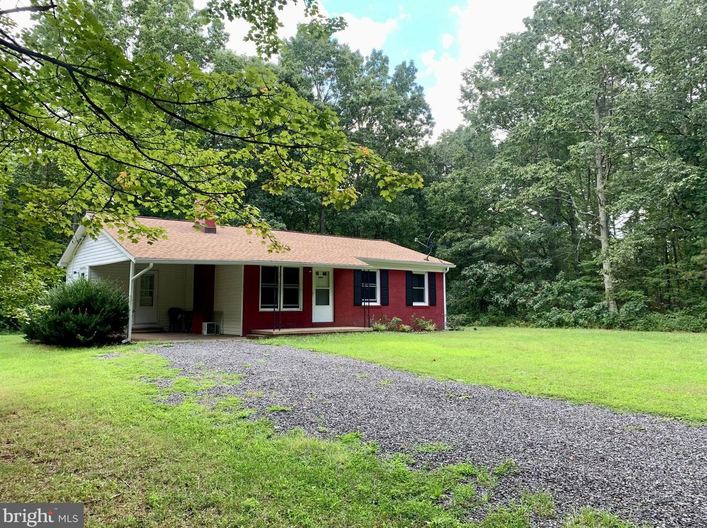 246 Roebuck Dr, Aroda, VA 22709