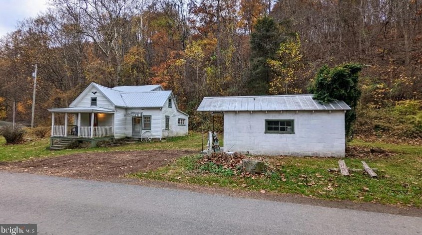 4303 Weakley Hollow Rd, Syria, VA 22743