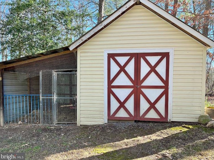 47 Desert Rd, Culpeper VA  22735-3927 exterior
