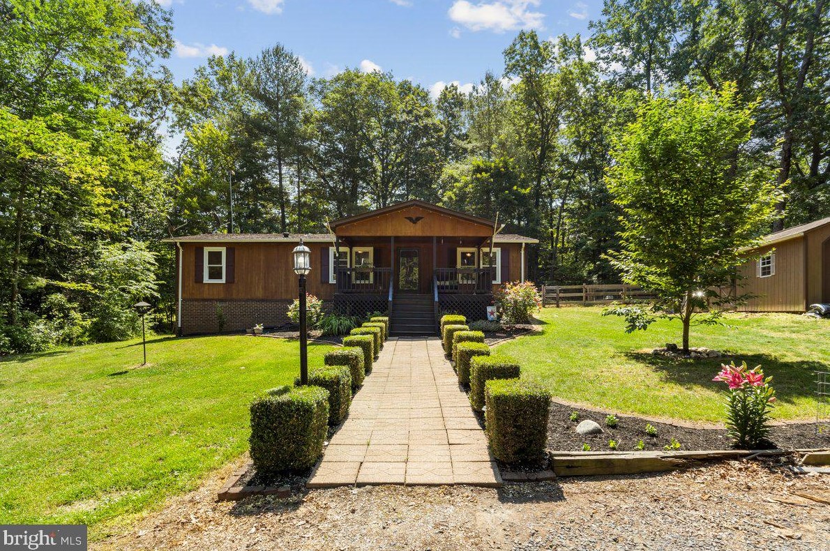2344 Desert Rd, Culpeper, VA 22735-3911