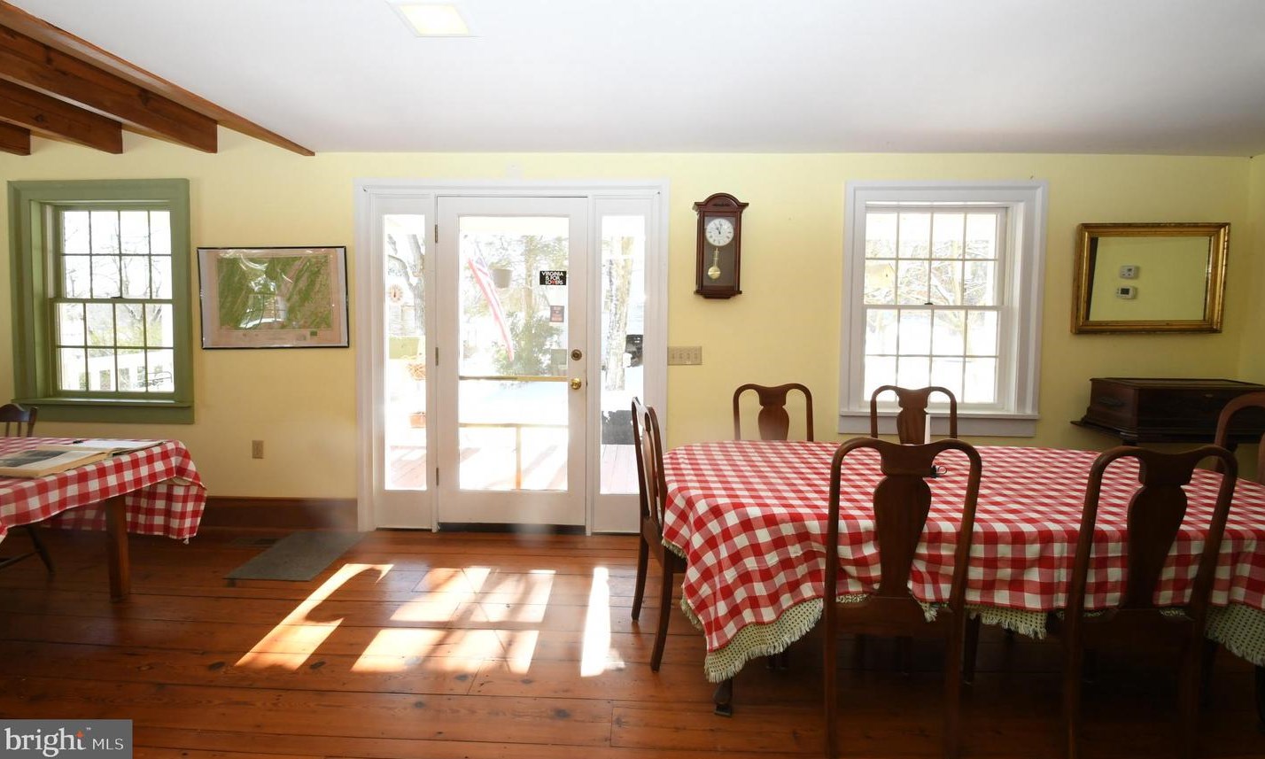 22 Parish Rd, Culpeper VA  22735-3910 exterior