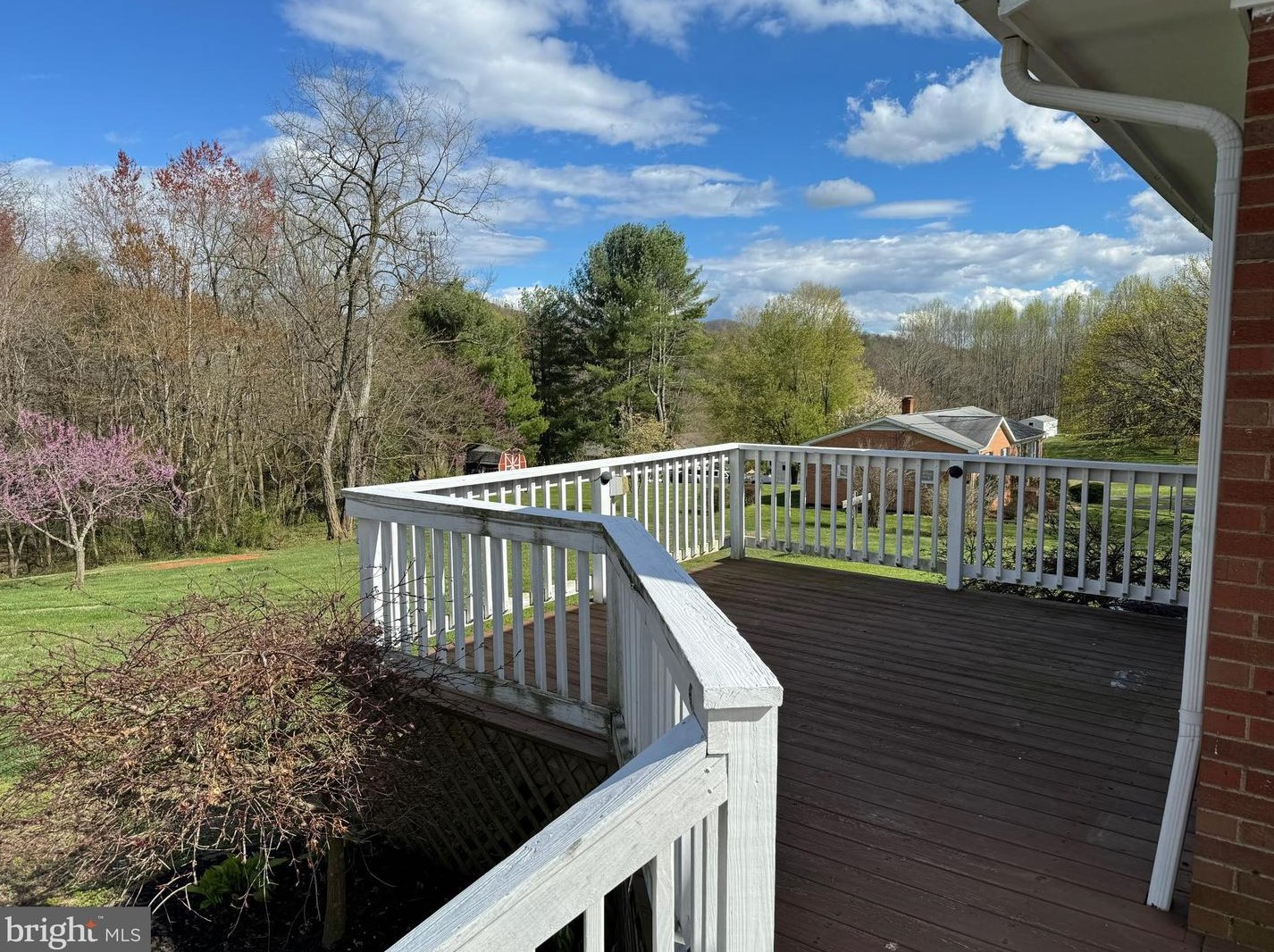 61 Bright Acres Ct, Brightwood VA  22715-1531 exterior