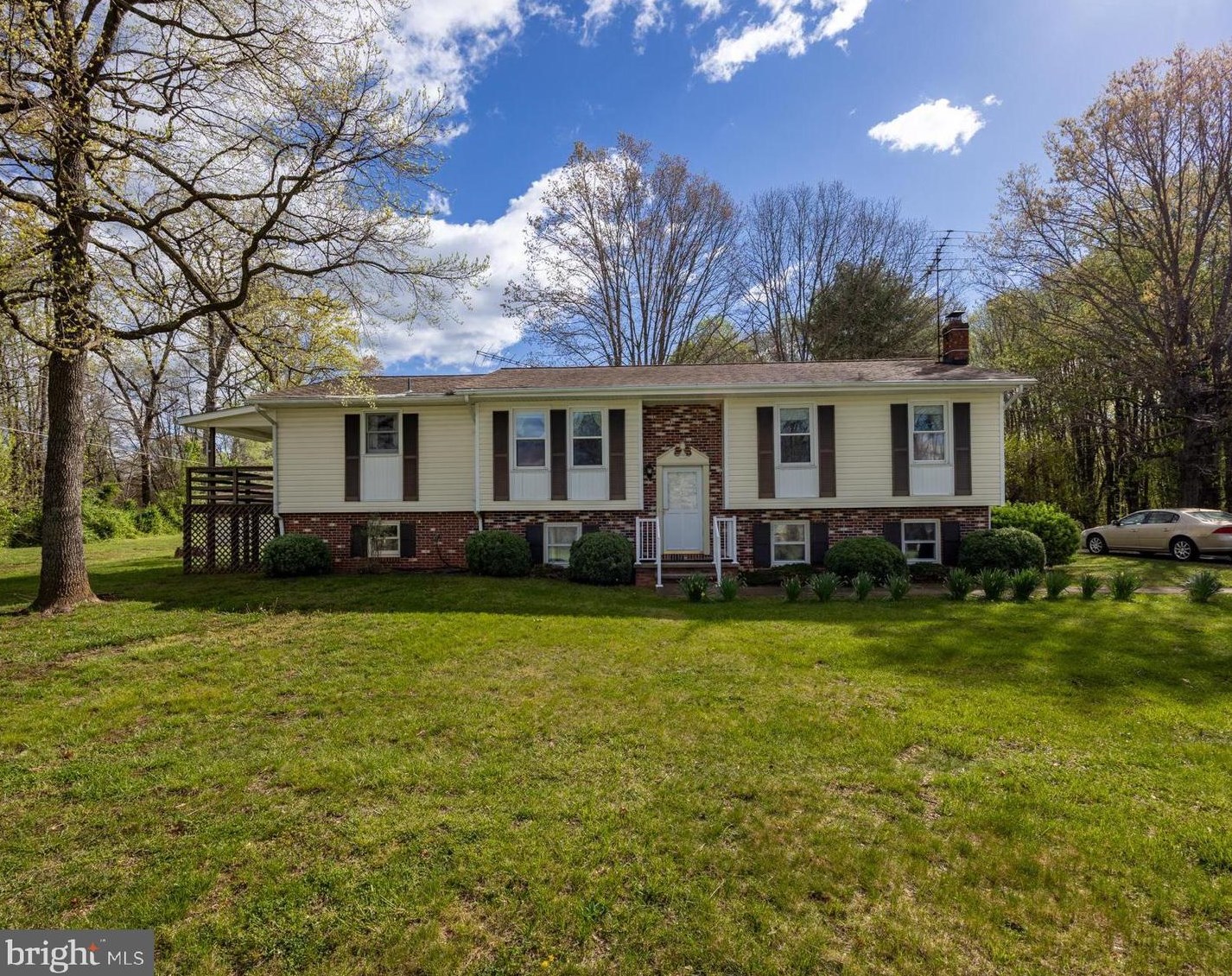 37 John Weaver Dr, Brightwood, VA 22715