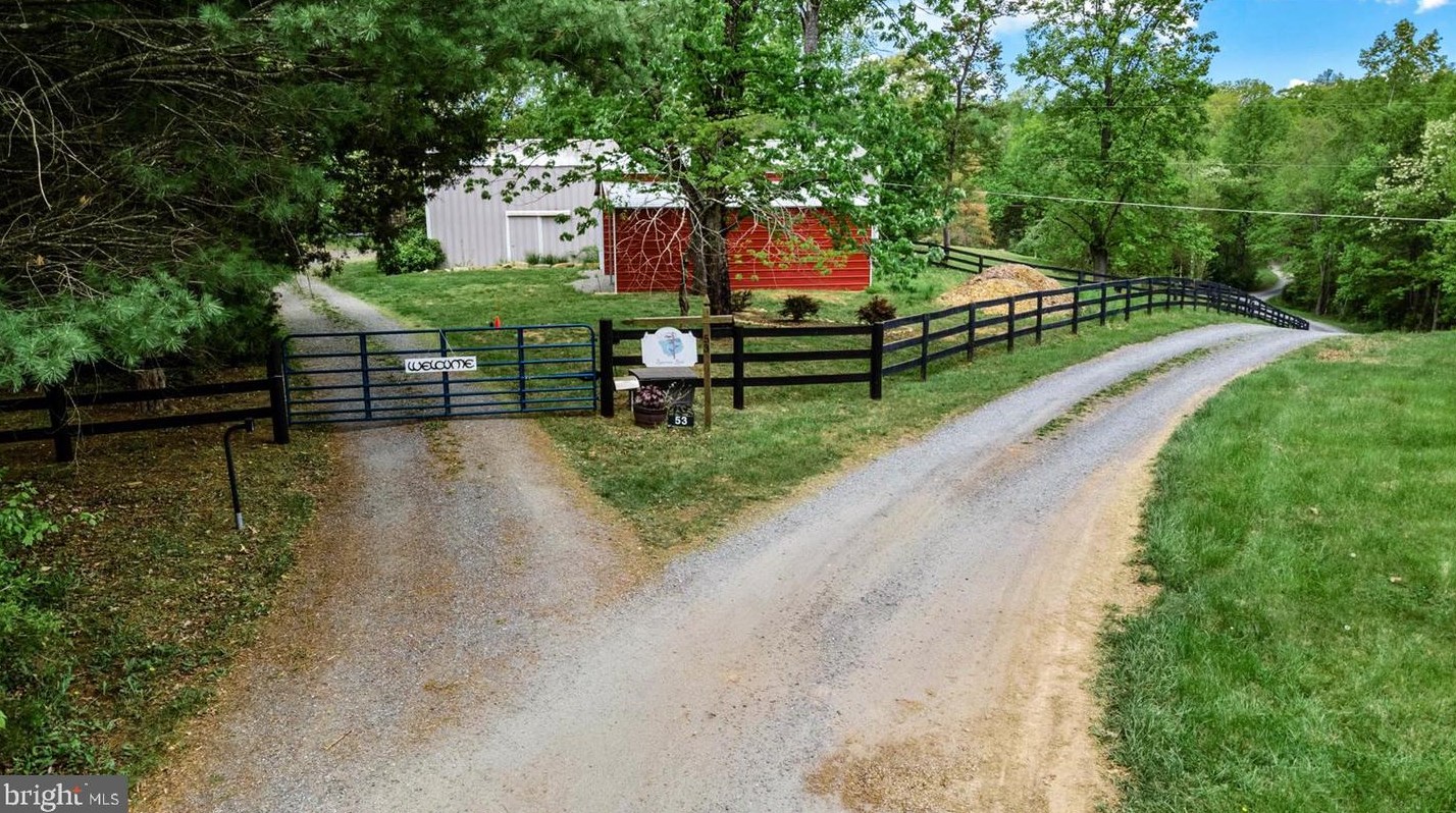 53 Seven Springs Ln, Brightwood, VA 22715-1566
