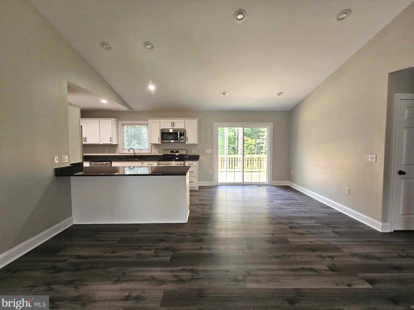 906 George James Loop, Radiant, VA 22732