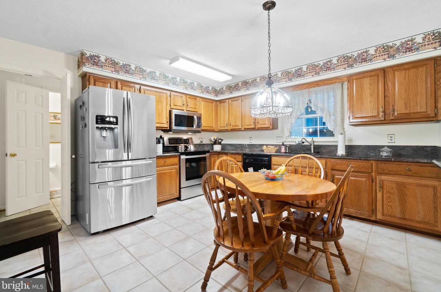 9739 Zimbro Ave, Manassas, VA 20110-4272