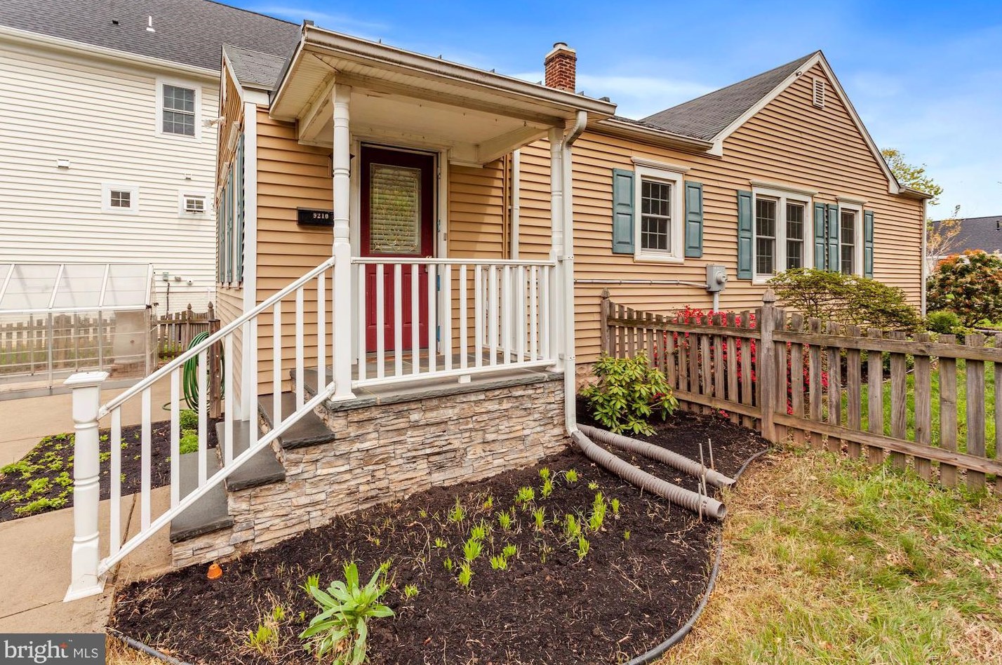 9210 Prescott Ave, Manassas, VA 20110-5320