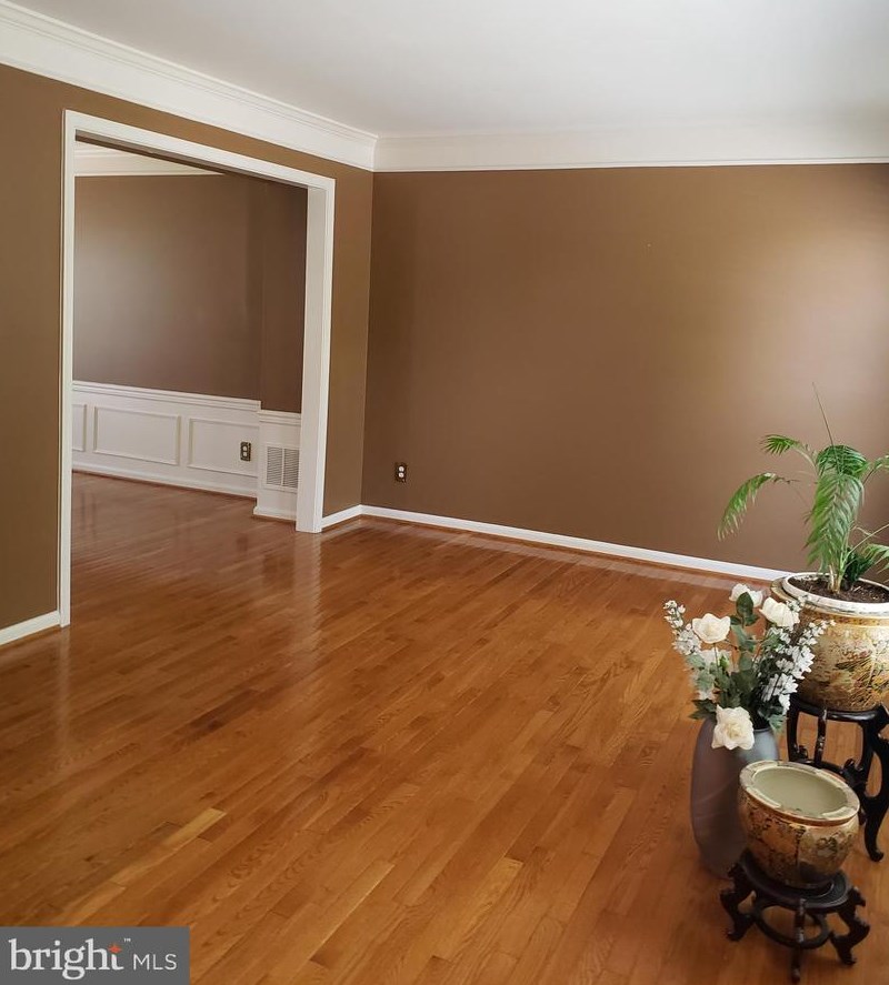 9324 Amaryllis Ave, Manassas, VA 20110-6652