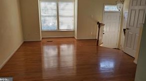 10331 Butternut Cir, Manassas VA  20110-7991 exterior