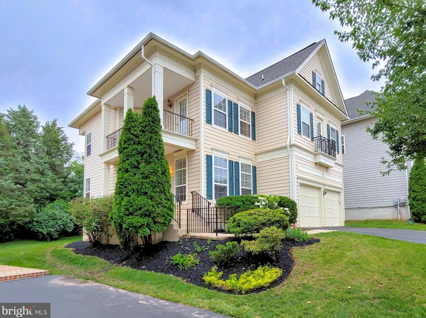 8363 Tillett Loop, Manassas, VA 20110-8313