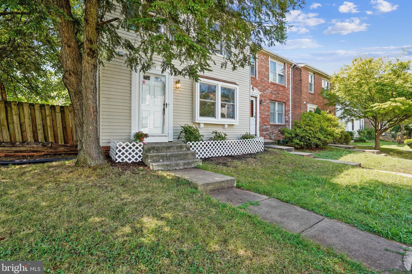 8399 Shady Grove Cir, Manassas, VA 20110-4677