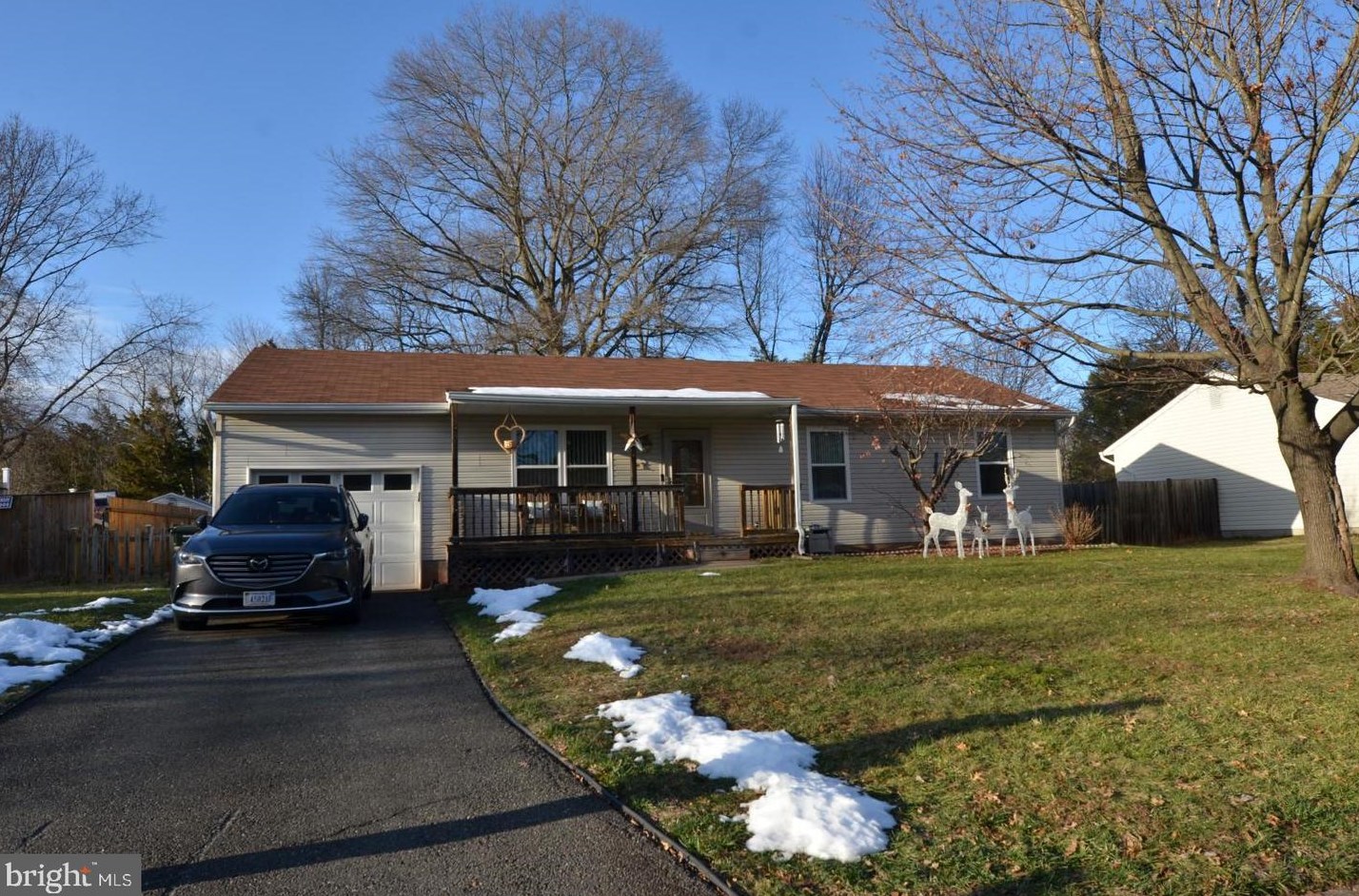10323 Poe Dr, Manassas, VA 20110-6147