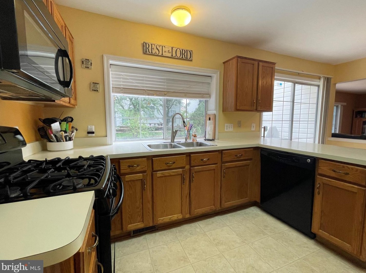 9325 Amaryllis Ave, Manassas, VA 20110-6653